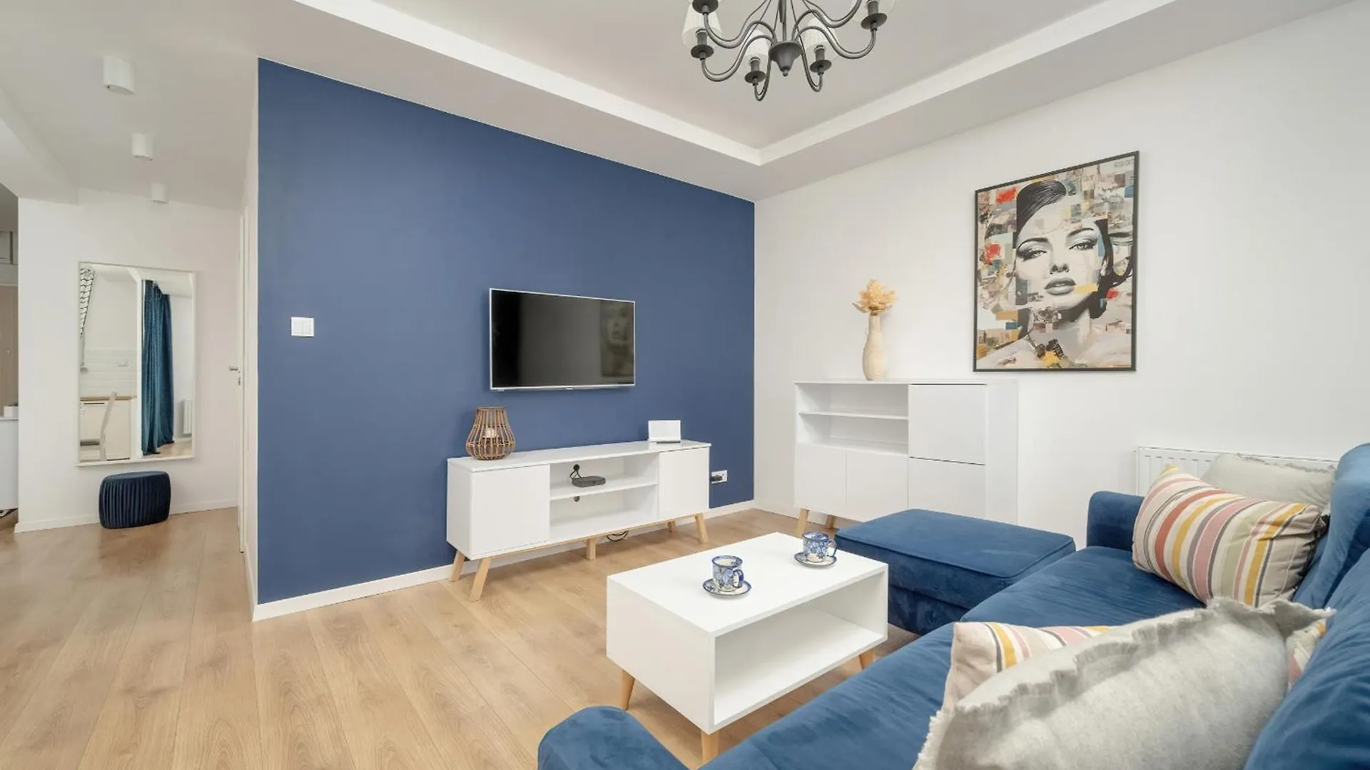 Apartment With 2 Bedrooms & Balcony And Free Garage Wroclaw By Noclegi Renters